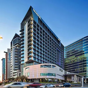 מלון Novotel Al Bustan, אבו דאבי